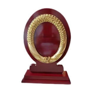 Wooden Oval Momento for Fitness and Marathon Participants
